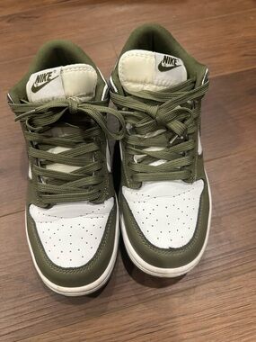 Nike women’s Low-Top Sneakers in Olive Green and White
